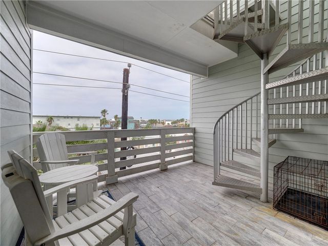 1701 S Station St 103, Port Aransas, TX 78373