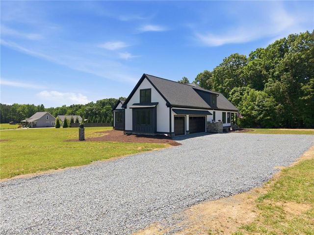 8815 Bringle Ferry Road, Salisbury, NC 28146