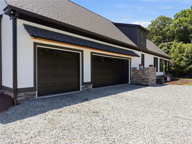 8815 Bringle Ferry Road, Salisbury, NC 28146