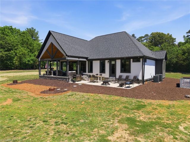 8815 Bringle Ferry Road, Salisbury, NC 28146