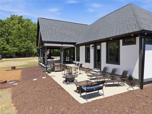8815 Bringle Ferry Road, Salisbury, NC 28146
