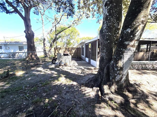 21390 LEHOUIER DRIVE, Brooksville, FL 34601