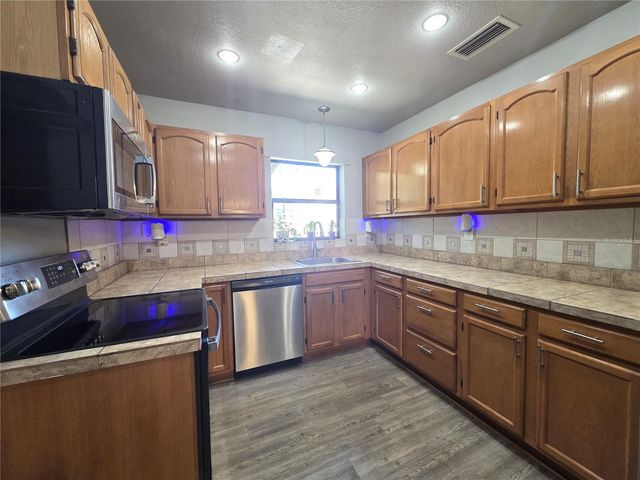 21390 LEHOUIER DRIVE, Brooksville, FL 34601