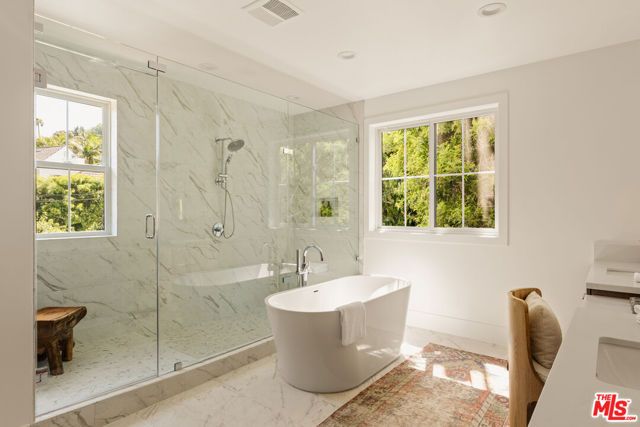 4027 Dixie Canyon Avenue, Sherman Oaks, CA 91423