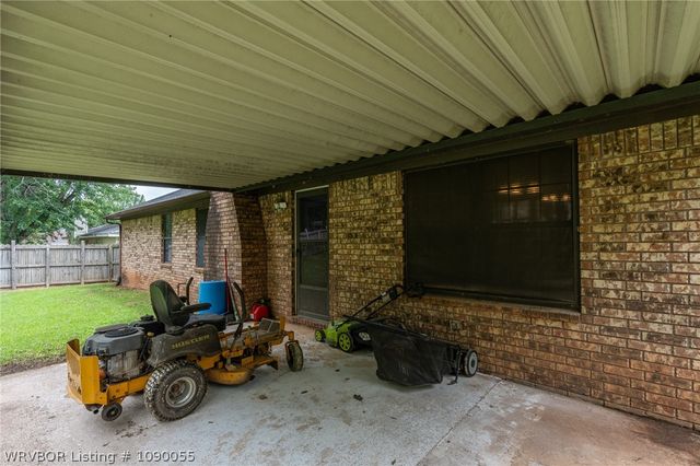 3004 S 99th Street, Fort Smith, AR 72903
