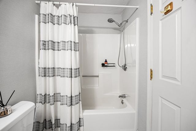 849 Boston Post Rd E 3E, Marlborough, MA 01752
