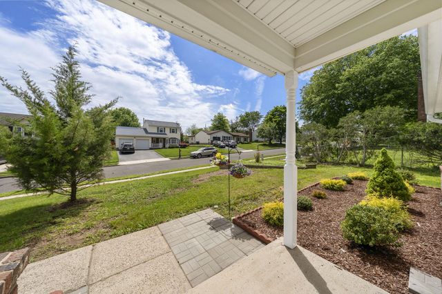 4 DOROTHEA TER, Lawrence, NJ 08648