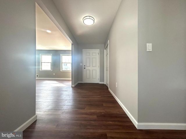 4 DOROTHEA TER, Lawrence, NJ 08648