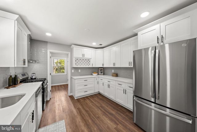 4 DOROTHEA TER, Lawrence, NJ 08648