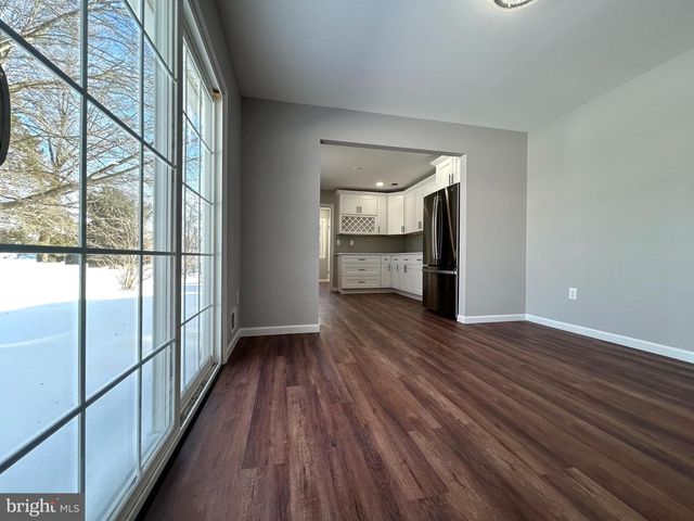 4 DOROTHEA TER, Lawrence, NJ 08648