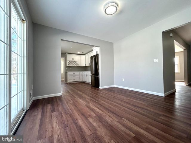 4 DOROTHEA TER, Lawrence, NJ 08648