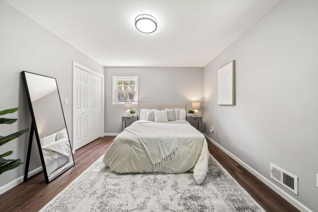 4 DOROTHEA TER, Lawrence, NJ 08648