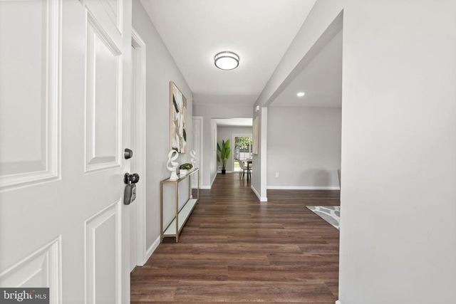 4 DOROTHEA TER, Lawrence, NJ 08648