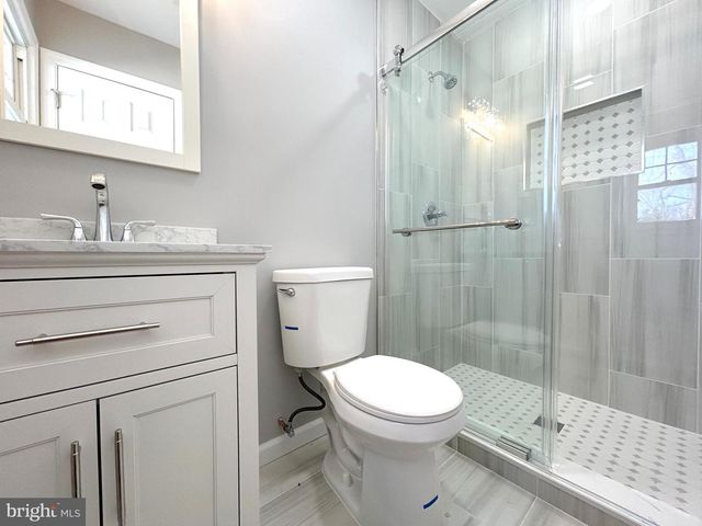 4 DOROTHEA TER, Lawrence, NJ 08648