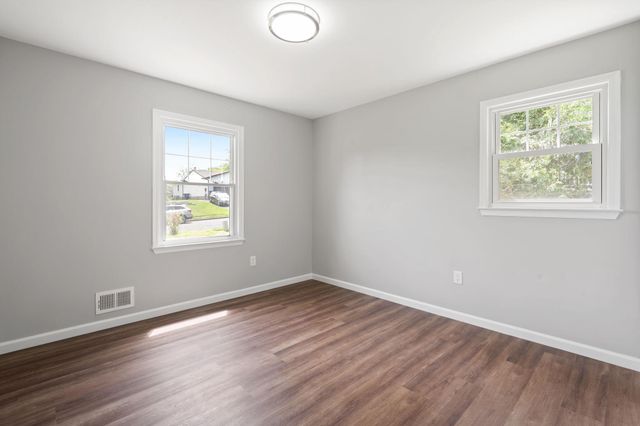 4 DOROTHEA TER, Lawrence, NJ 08648