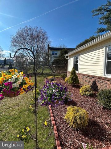 4 DOROTHEA TER, Lawrence, NJ 08648