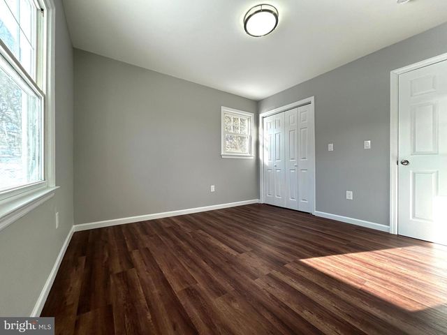 4 DOROTHEA TER, Lawrence, NJ 08648