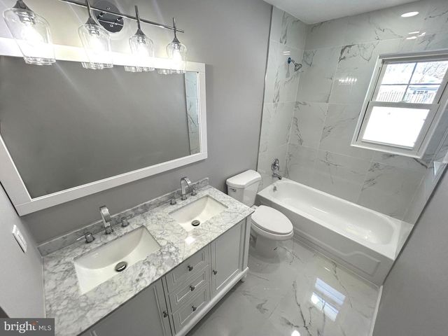 4 DOROTHEA TER, Lawrence, NJ 08648