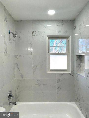 4 DOROTHEA TER, Lawrence, NJ 08648