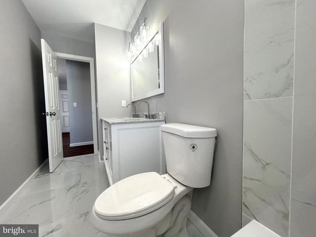 4 DOROTHEA TER, Lawrence, NJ 08648