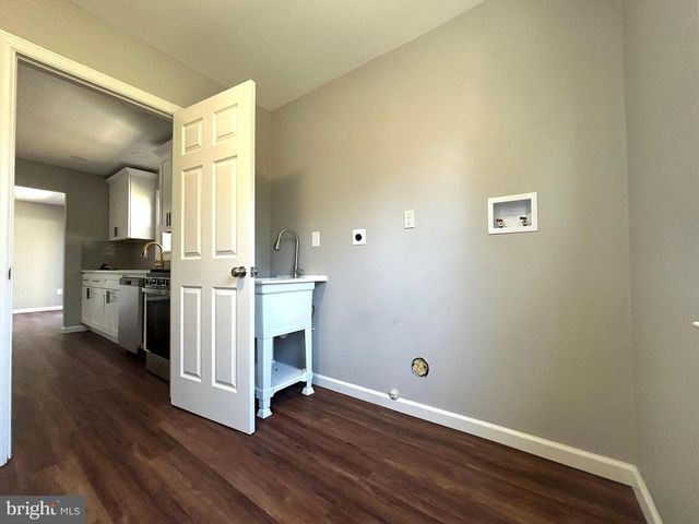 4 DOROTHEA TER, Lawrence, NJ 08648