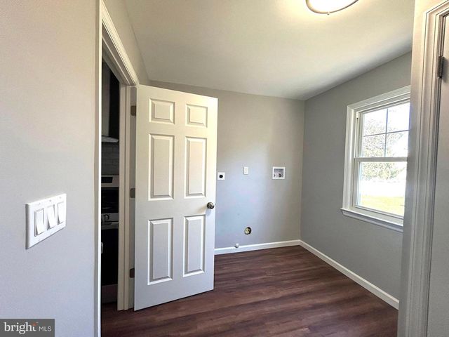 4 DOROTHEA TER, Lawrence, NJ 08648