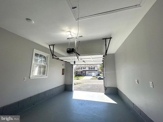 4 DOROTHEA TER, Lawrence, NJ 08648