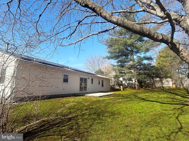 4 DOROTHEA TER, Lawrence, NJ 08648