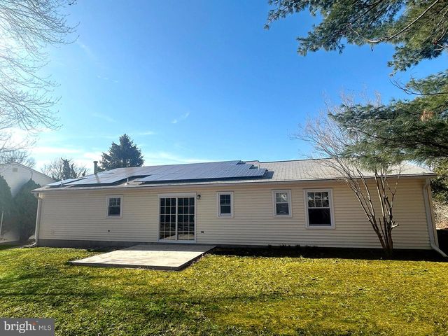 4 DOROTHEA TER, Lawrence, NJ 08648