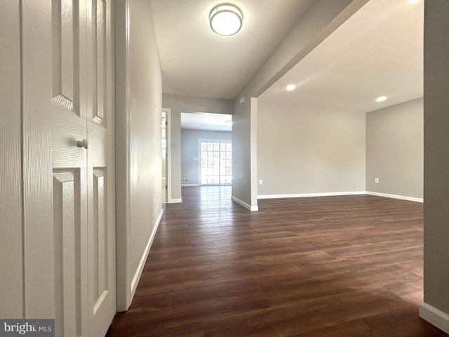 4 DOROTHEA TER, Lawrence, NJ 08648