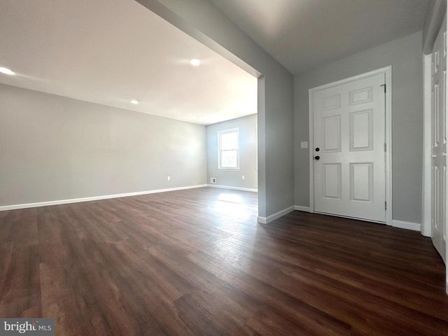 4 DOROTHEA TER, Lawrence, NJ 08648