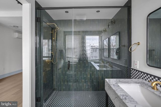 837 DECATUR ST NW, Washington, DC 20011