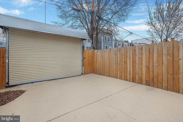 837 DECATUR ST NW, Washington, DC 20011