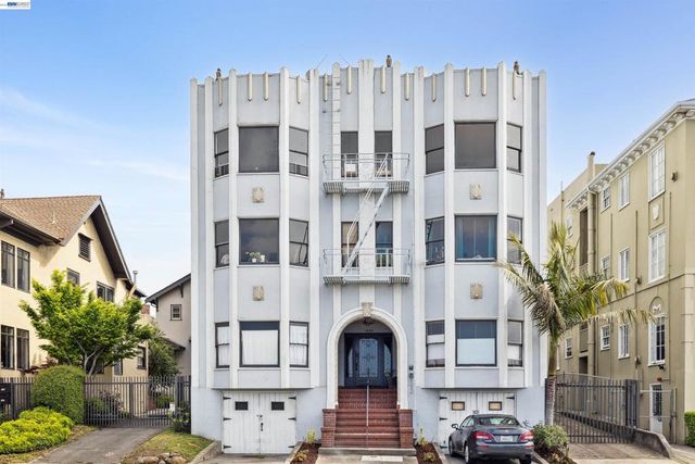 1438 Lakeshore Ave 6, Oakland, CA 94606