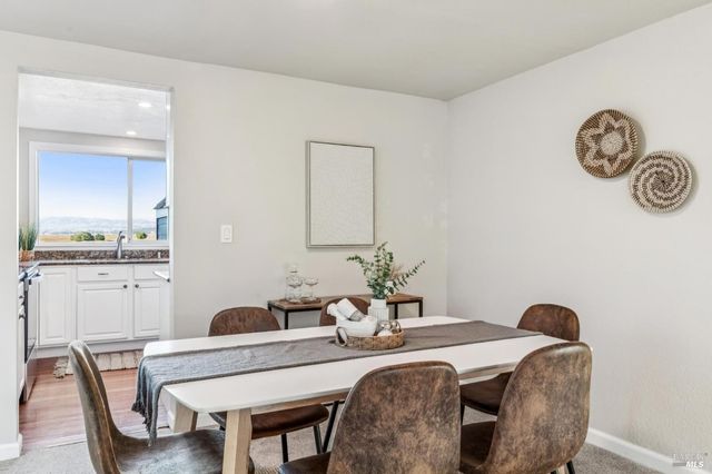 616 Santana Rd, Novato, CA 94945