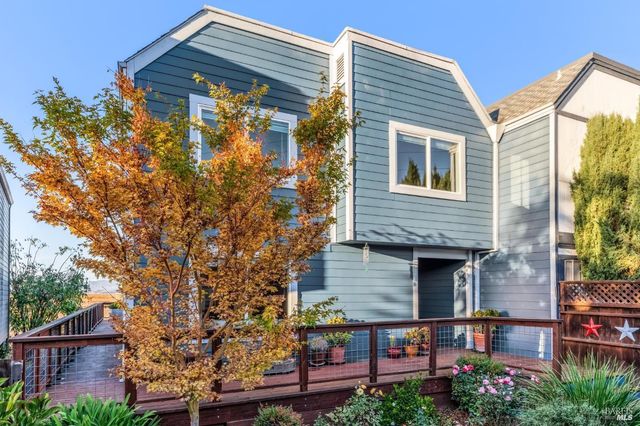 616 Santana Rd, Novato, CA 94945