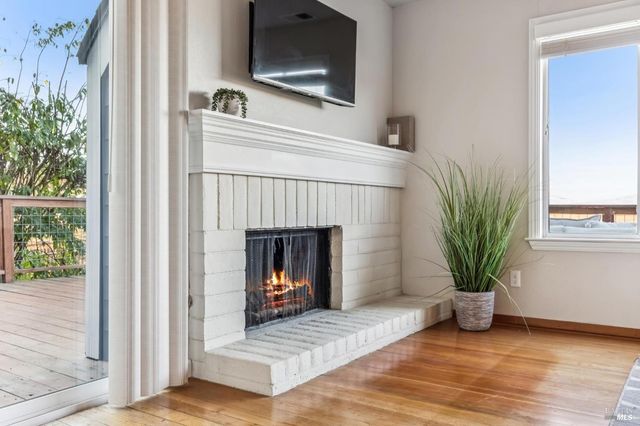 616 Santana Rd, Novato, CA 94945