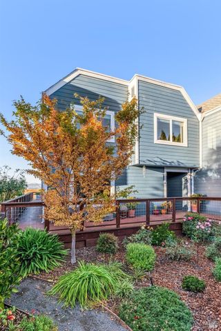 616 Santana Rd, Novato, CA 94945