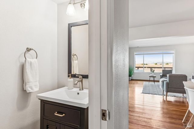 616 Santana Rd, Novato, CA 94945