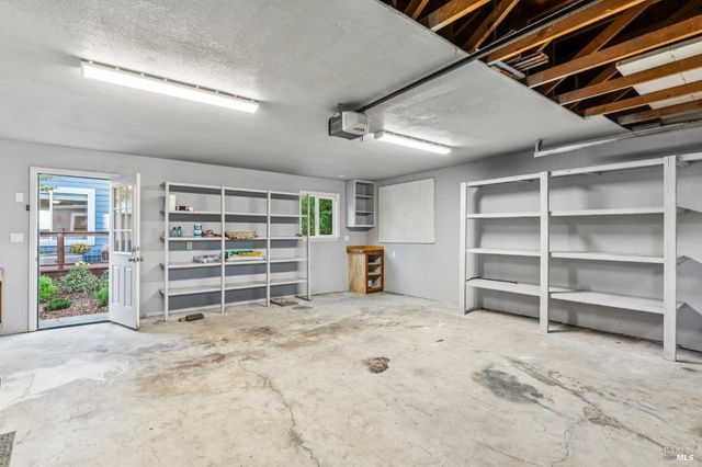 616 Santana Rd, Novato, CA 94945