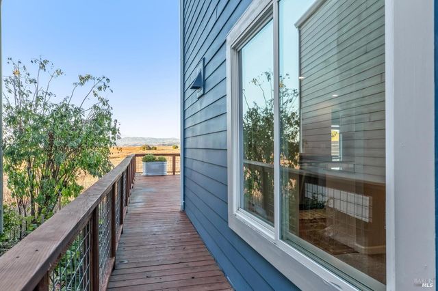 616 Santana Rd, Novato, CA 94945