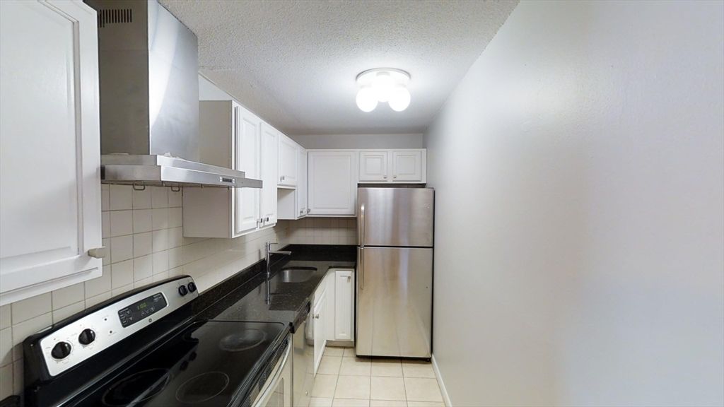 14 Murdock 1-7, Somerville, MA 02144