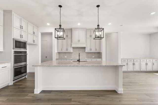 230 Cordillera Lane, Red Oak, TX 75154