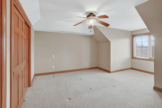 1444 Hidden Waters CIRCLE, West Bend, WI 53095