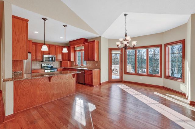 1444 Hidden Waters CIRCLE, West Bend, WI 53095