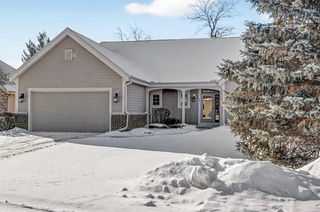 1444 Hidden Waters CIRCLE, West Bend, WI 53095