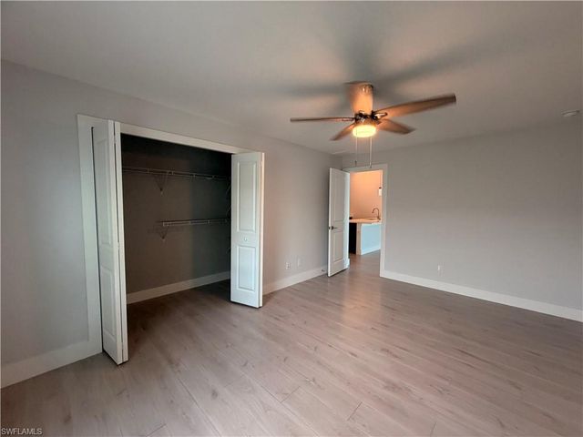 233 SW 47th TER, Cape Coral, FL 33914
