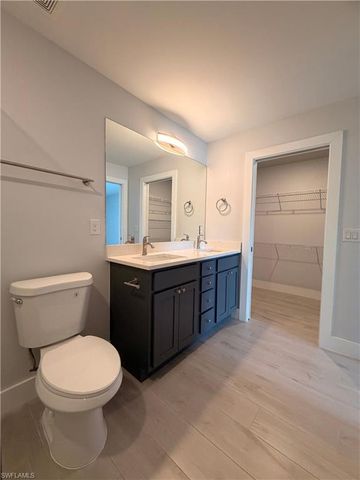 233 SW 47th TER, Cape Coral, FL 33914