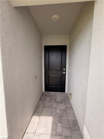 233 SW 47th TER, Cape Coral, FL 33914