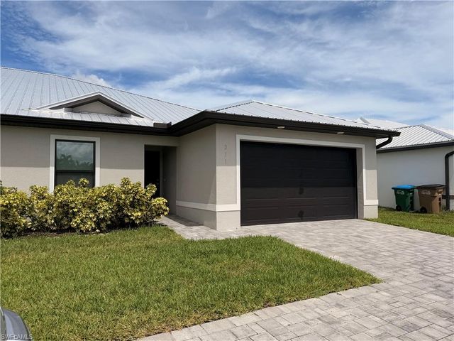 233 SW 47th TER, Cape Coral, FL 33914